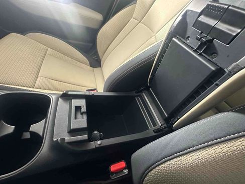 Used 2021 Subaru Outback Premium image 37