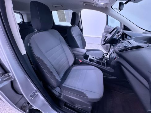 Used 2018 Ford Escape S FWD image 33