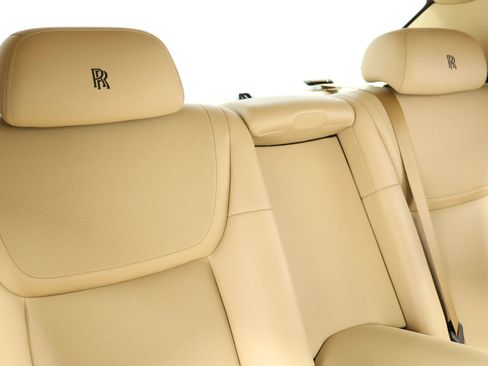 Used 2015 Rolls-Royce Ghost image 68