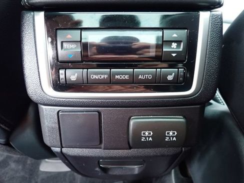 Used 2022 Subaru Ascent Limited w/ Technology Package AWD/4WD image 19