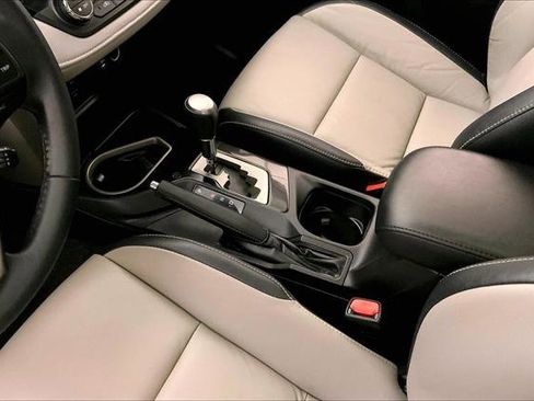 Used 2017 Toyota RAV4 Platinum image 22