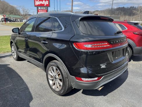 Used 2017 Lincoln MKC Select image 8