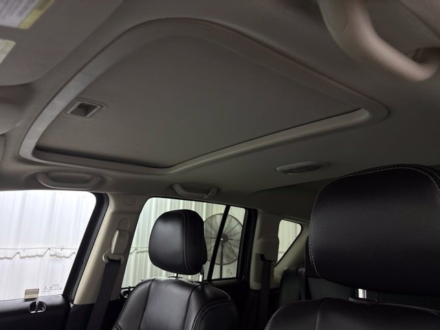 Used 2016 Jeep Compass High Altitude FWD image 31