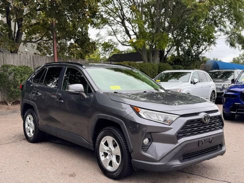 Used 2020 Toyota RAV4 XLE w/ Convenience Package AWD/4WD image 8
