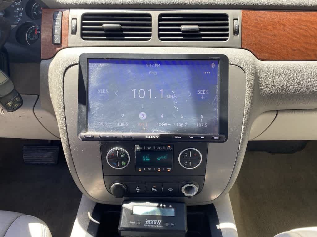 Used 2008 GMC Sierra 2500 SLT w/ Sun And Navigation Package AWD/4WD image 24