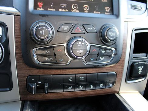 Used 2014 RAM 1500 Laramie w/ Convenience Group image 29