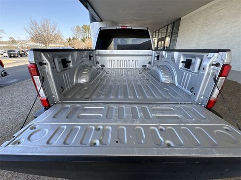 Used 2017 Ford F250 XLT w/ XLT Value Package image 25