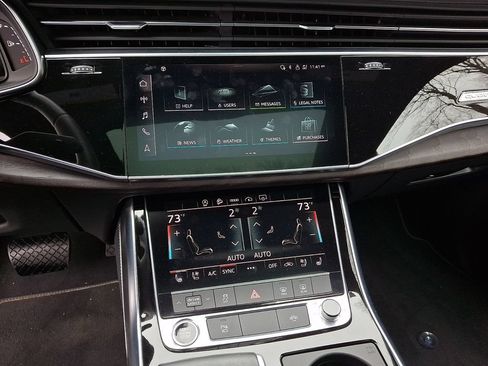 Used 2023 Audi Q8 Premium Plus w/ Premium Plus Package AWD/4WD image 16