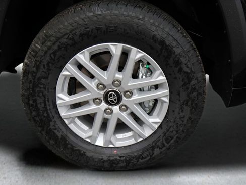 New 2026 Toyota Tundra SR5 AWD/4WD image 9