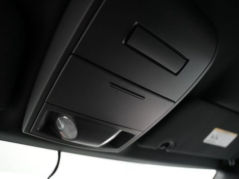 Used 2015 Dodge Grand Caravan SE image 40