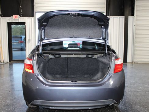 Used 2015 Toyota Corolla L FWD image 26