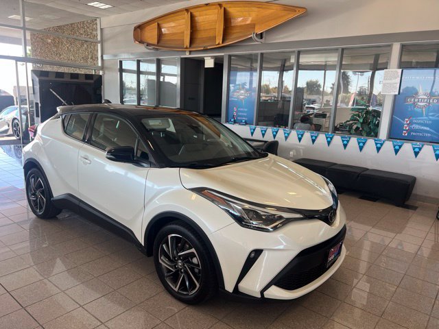 Used 2021 Toyota C-HR Limited FWD image 1