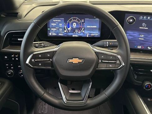 Used 2025 Chevrolet Tahoe LT AWD/4WD image 19