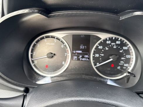 Used 2025 Nissan Versa S w/ Trunk Package FWD image 25
