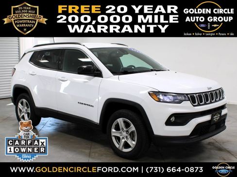 Used 2024 Jeep Compass Latitude AWD/4WD image 1