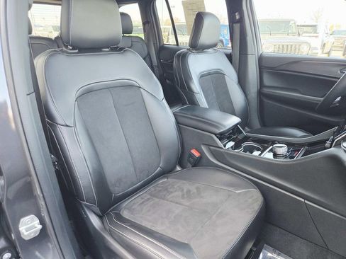 Used 2023 Jeep Grand Cherokee Altitude image 17