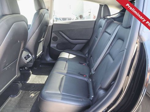 Used 2022 Tesla Model Y Long Range AWD/4WD image 13