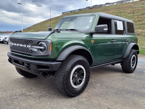 Certified 2024 Ford Bronco Badlands image 3