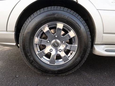 Used 2016 Ford Transit 150 XLT image 42