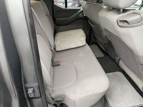 Used 2008 Nissan Frontier SE w/ SE Value Truck Pkg image 43