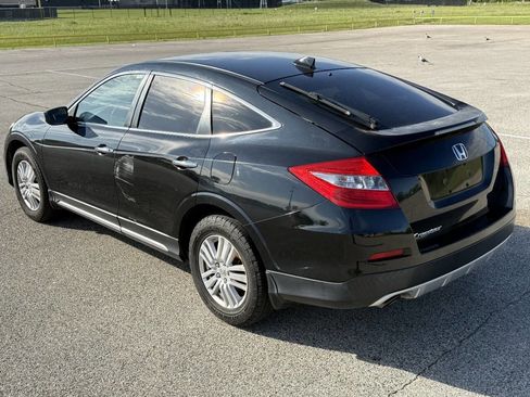 Used 2013 Honda Crosstour EX image 2