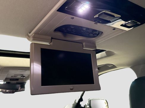 Used 2019 Chevrolet Tahoe Premier image 30