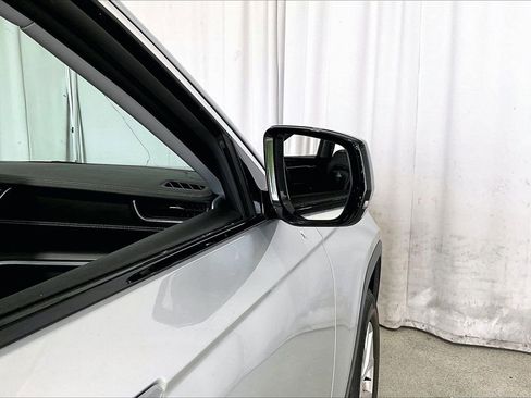 Used 2023 Jeep Grand Cherokee L Limited image 11