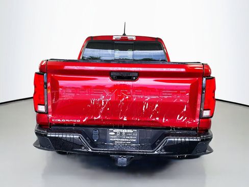Used 2024 Chevrolet Colorado Z71 w/ Z71 Convenience Package 2 AWD/4WD image 6
