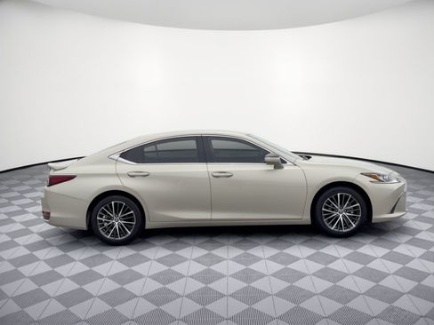 Used 2023 Lexus ES 300h w/ Premium Package FWD image 8