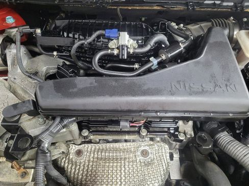 Used 2018 Nissan Rogue SV AWD/4WD image 30