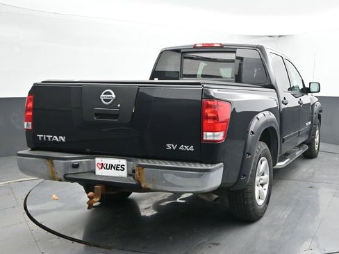 Used 2011 Nissan Titan SV image 9
