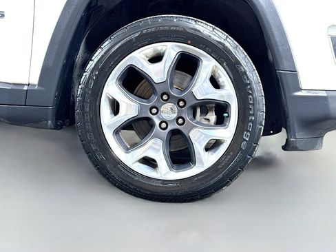 Used 2019 Jeep Compass Limited image 44