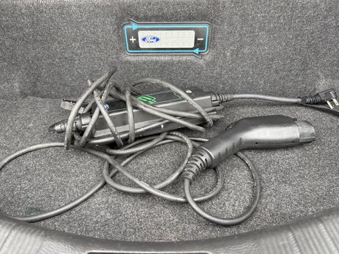 Used 2013 Ford Fusion Energi SE image 19