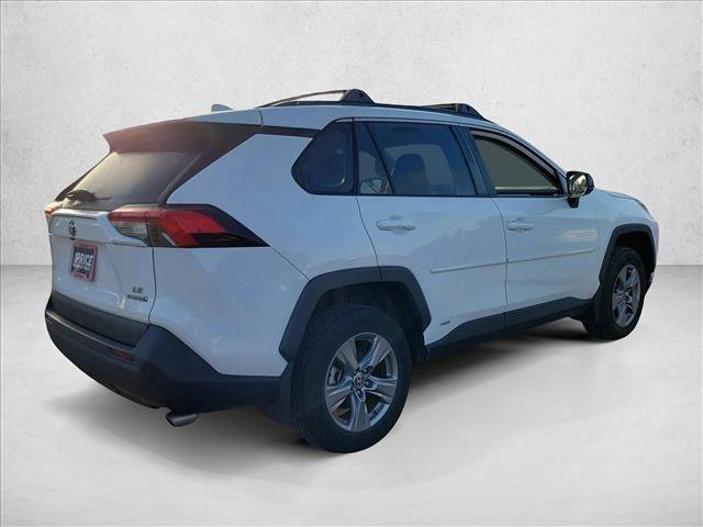 Used 2023 Toyota RAV4 LE AWD/4WD image 5