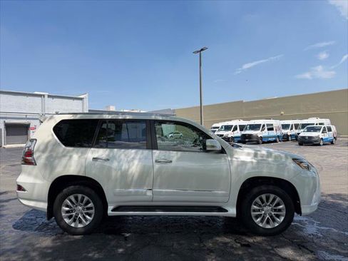 Used 2018 Lexus GX 460 Premium AWD/4WD image 9