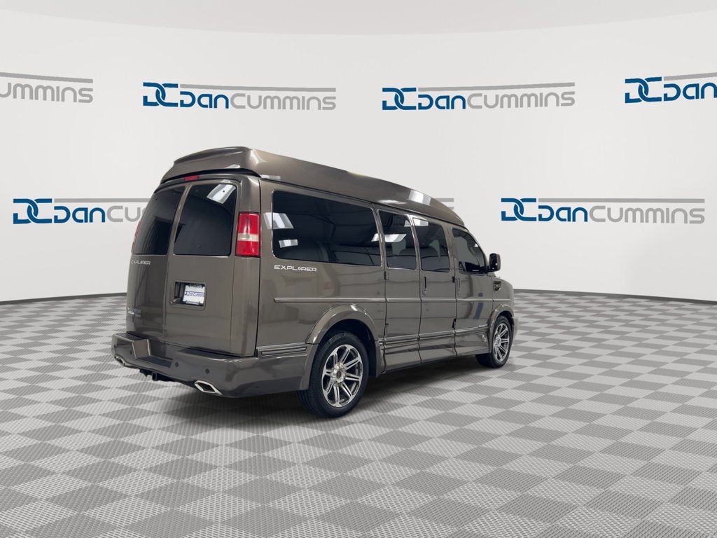 Used 2016 Chevrolet Express 2500 RWD image 8