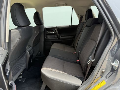 Used 2024 Toyota 4Runner TRD Off-Road image 34