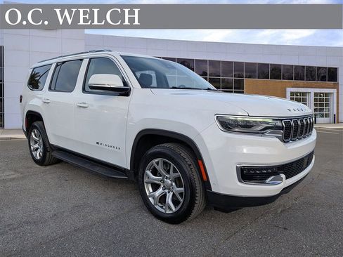 Used 2022 Jeep Wagoneer Series I w/ Premium Group I image 1