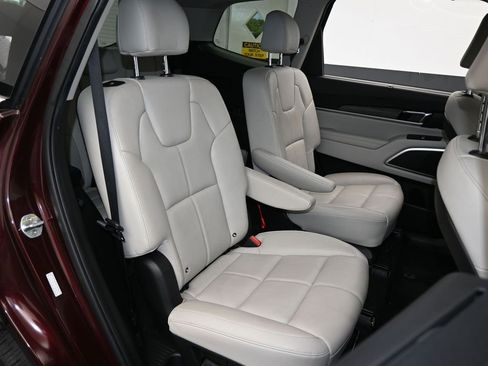 Used 2022 Kia Telluride EX w/ EX Premium Package image 48