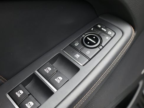 Used 2019 Genesis G80 3.3T Sport RWD image 19