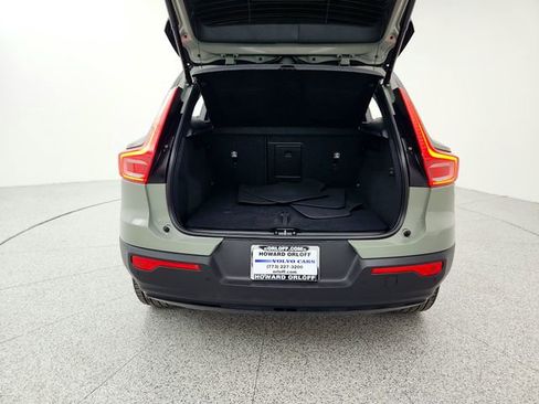 Certified 2022 Volvo XC40 P8 Recharge Plus image 17