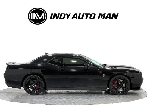 Used 2020 Dodge Challenger SRT Hellcat RWD image 3
