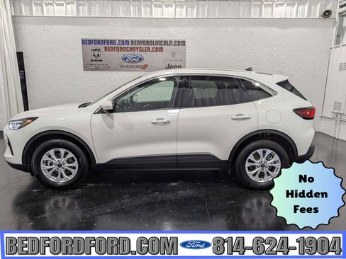 Used 2023 Ford Escape Active w/ Tech Pack #2 image 1