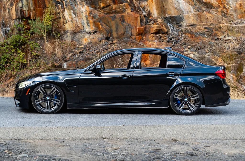 Used 2016 BMW M3 RWD image 3