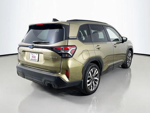 Used 2025 Subaru Forester Touring image 7