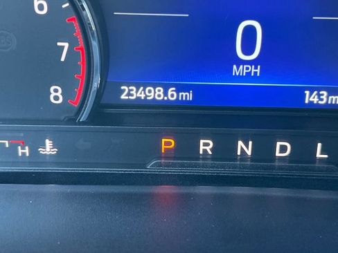 Certified 2022 Ford Explorer XLT w/ Equipment Group 202A image 26