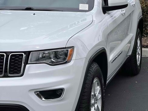 Used 2020 Jeep Grand Cherokee Laredo image 77