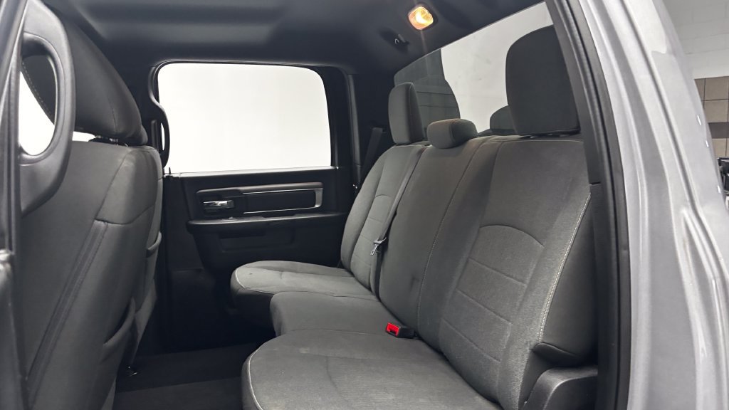 Used 2024 RAM 1500 Classic SLT AWD/4WD image 29