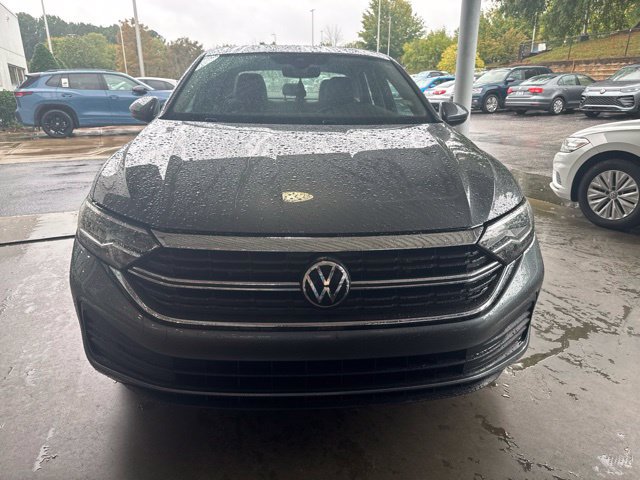 Used 2023 Volkswagen Jetta SE FWD image 3