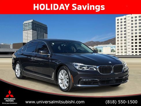 Used 2018 BMW 750i 750i FWD image 1